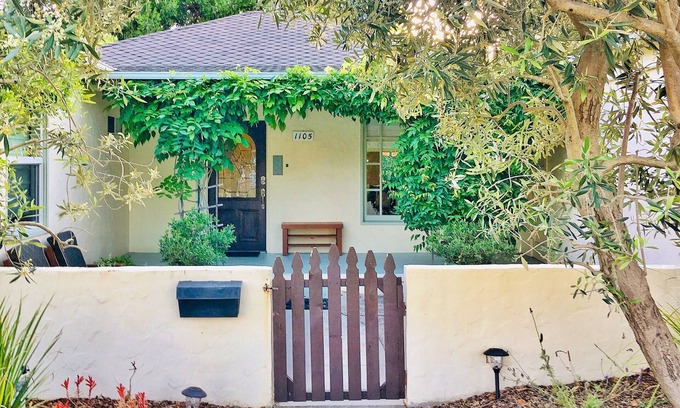 Alta Heights House | Casa Alta ~ Hot Tub ~ Near Oxbow Market & Downtown !