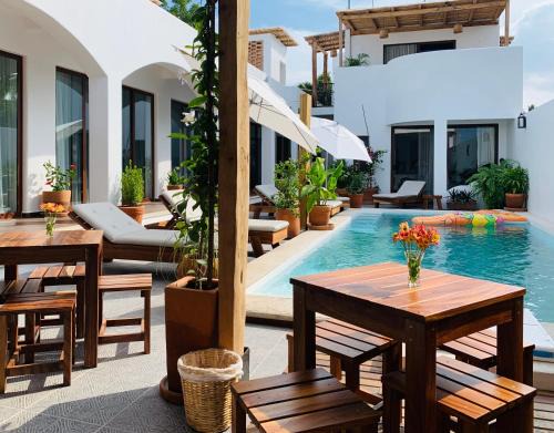 Brisas de Zicatela Hotel | Casa Beu
