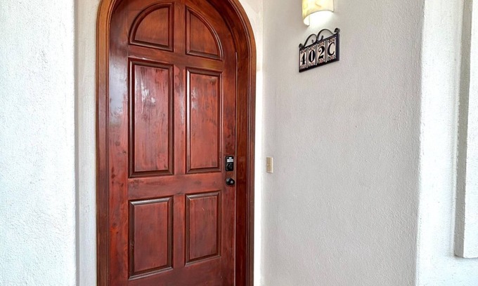 Puerto Penasco Resort | Casa Blanca Beachfront Condominium 402C