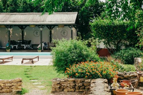 Puerto Real Villa | Casa campo privada con piscina a 15 min playas Dehesa de las Yeguas