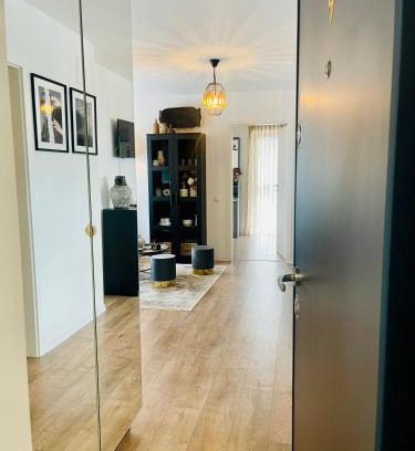 Targoviste Apartment | Casa Cara