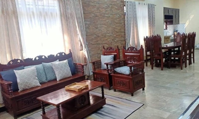 Alaminos House | CASA CECILIA - ENTIRE HOUSE LOCATED NEAR 100 ISLANDS