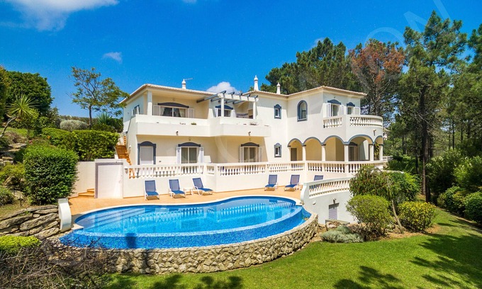 Vila do Bispo Villa | Casa Clajon | professionally cleaned | 4-bedroom villa | private pool | on golf course