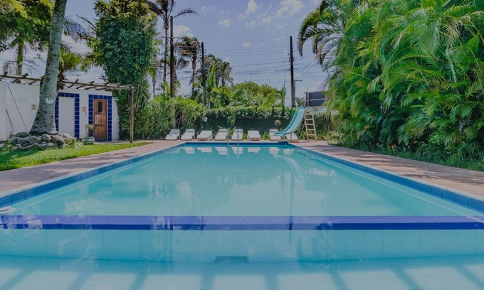 Praia das Palmeiras House | Casa com Piscina a 200m da Praia em Caraguatatuba