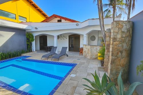 Jardim Centenario House | Casa com Piscina - Churrasqueira - 80m da Praia