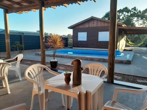 Torres House | Casa com piscina na praia Itapeva, Torres