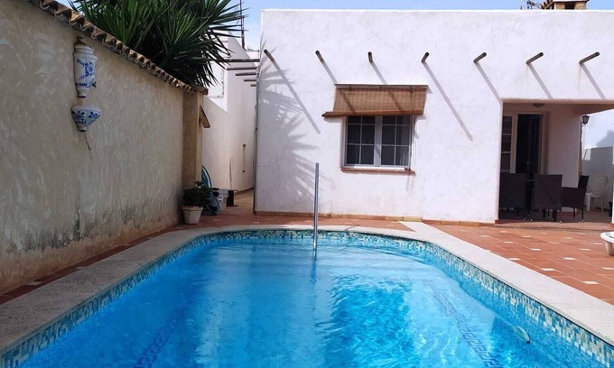 Grao de Gandia House | Casa con piscina privada,a 300 m de la playa y el puerto .Zona tranquila .