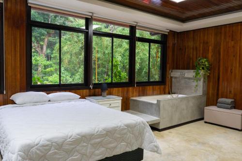 Monteverde Hotel | Casa Coyota Hotel