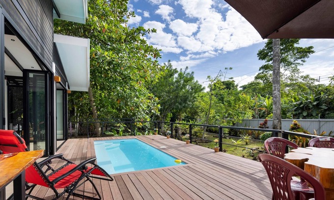 Puerto Viejo de Talamanca House | Casa Kali ~ With pool & A/C 4 min walking to the beach