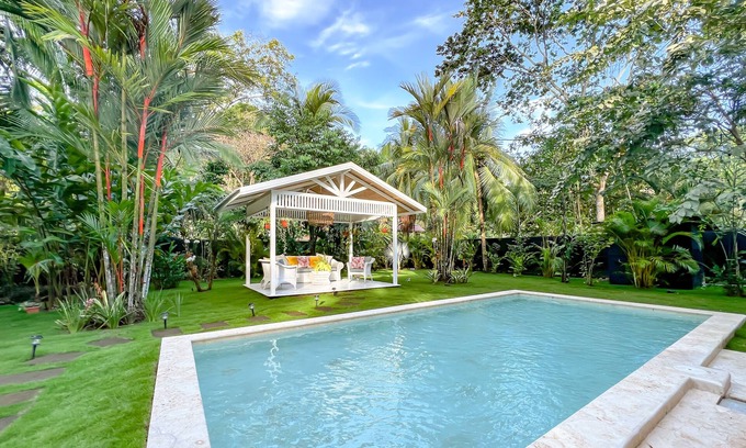 Puerto Viejo de Talamanca Villa | Casa Agogó - Carribean house/pool/steps from beach