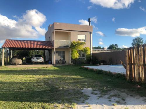 Areal House | Casa das Maria Praia do Laranjal