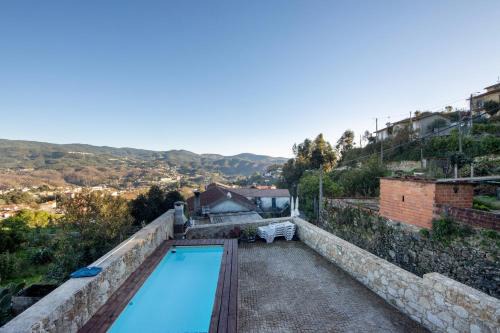 Pessegueiro do Vouga Villa | Casa de Campo com Olhar a Montanha