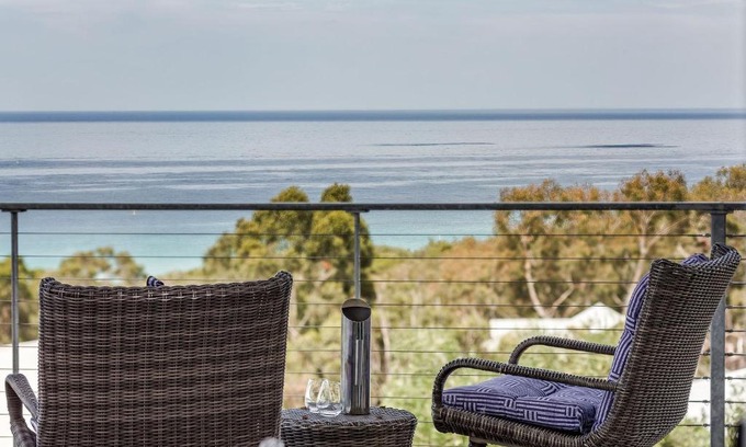 Eagle Bay House | Casa del Mar