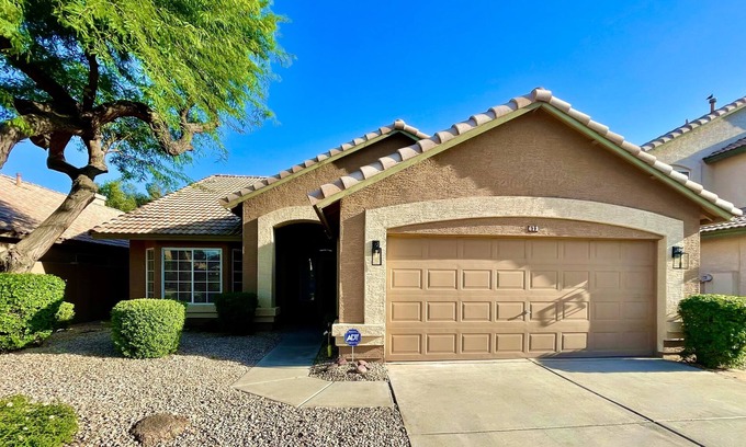 Lindsay Meadows House | Casa Del Sol Gilbert, Arizona Heated Pool & Spa