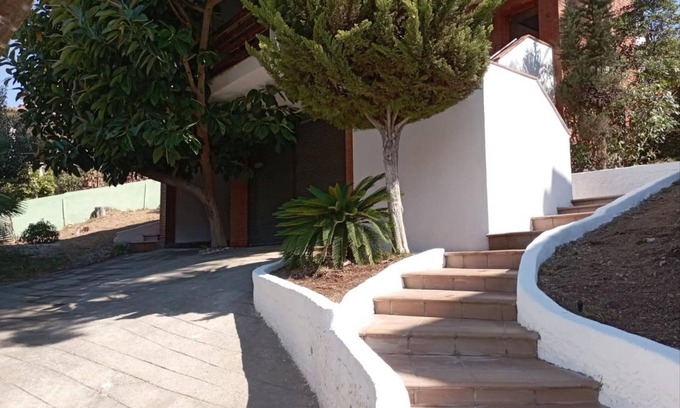 Castelldefels Villa | Casa en Castelldefels a 5 de la Playa