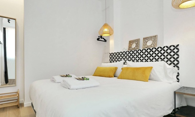 Collblanc y La Torrassa House | Casa Nanit Hostal habitacion 2