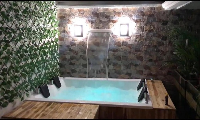 Villavicencio House | Casa Espectacular con Jacuzzi Privado