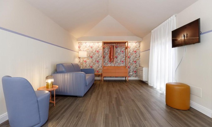 Old Town Apartment | CASA FLORES Apartments