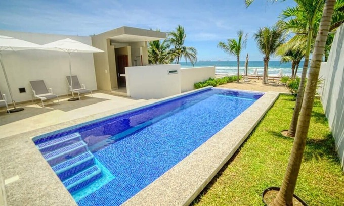 Ixtapa - Zihuatanejo House | Casa Gardenia- Privada a pie de playa