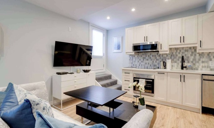 Leslieville Hotel | Casa Hotel Stylish Suite with Patio in Leslieville!