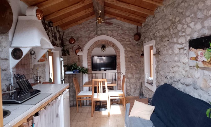 Peri House | Casa indipendente di tre piani in Val d'Adige