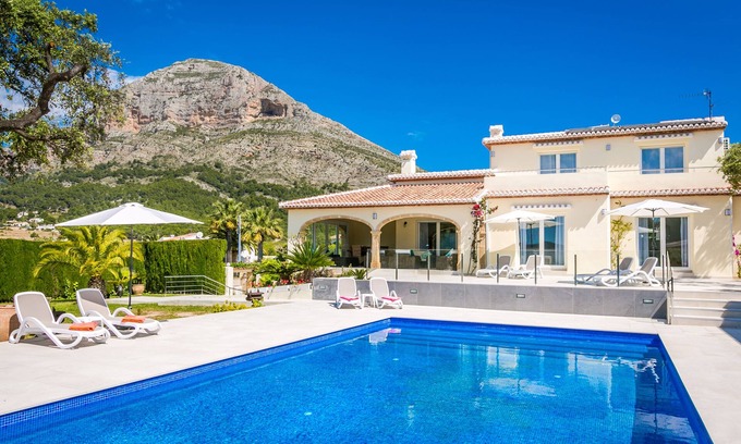 Javea Villa | Casa Juana - Amazing villa for upto 12 adults and 1 child with heated pool