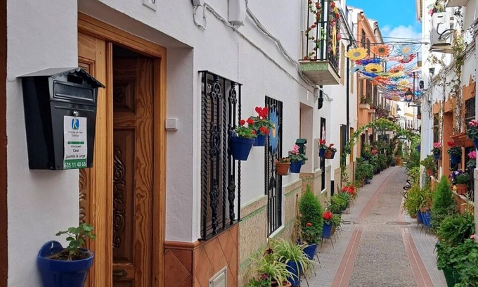 Dona Mencia House | Casa Juanita la Larga