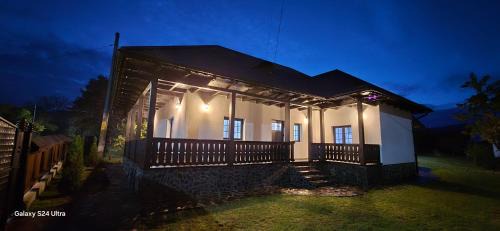 Agapia House | Casa LEO