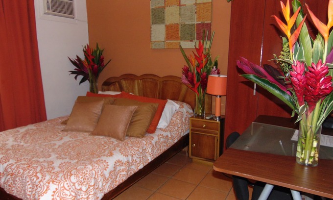 Pavas Bed & Breakfast | Casa Lima B&B Standard Room #4 (With Free Breakfast)