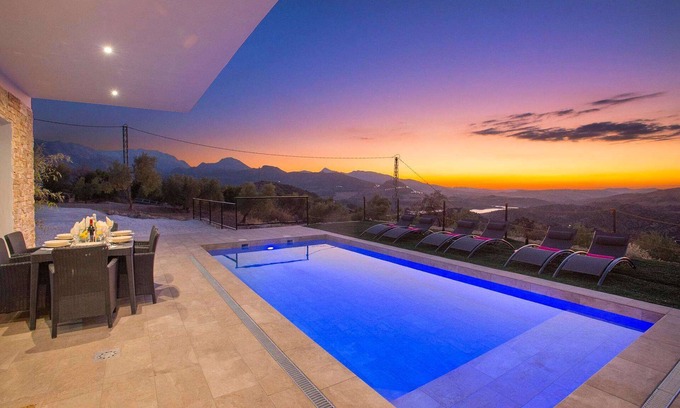 El Gastor Villa | Casa Lola - Three Bedroom Villa, Sleeps 6