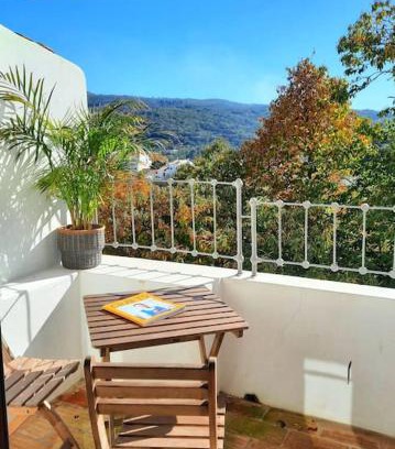 Monchique Apartment | Casa Malva - Traditional townhouse apartment
