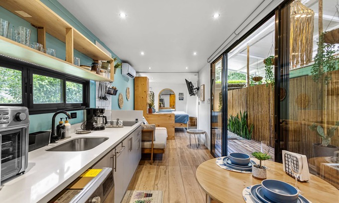 Villarreal Apartment | Casa Mar - Modern Container Stay with Private Hot Tub + Near Tamarindo Beach
