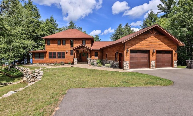 Mercer House | Casa Maria