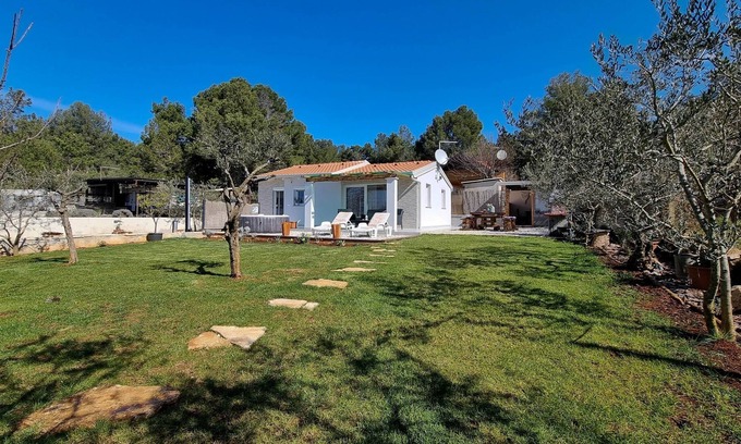 Novigrad Ski Chalet | Casa Moreno - Two Bedroom Chalet, Sleeps 4