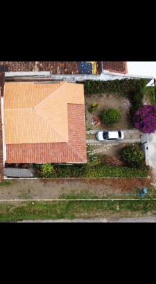 Carananduba House | Casa na praça do Carananduba