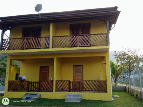 Ubatumirim House | Casa na praia do estaleiro
