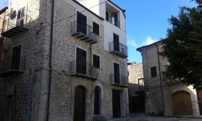 Favara Bed & Breakfast | Casa Natia