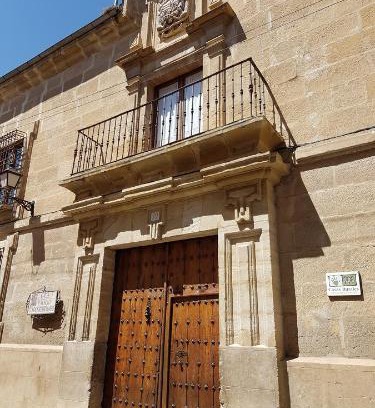 Huete Hotel | Casa Palacio Conde de Garcinarro