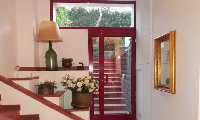 Cannizzaro Apartment | Casa Pino - holidays in villa Aci castle