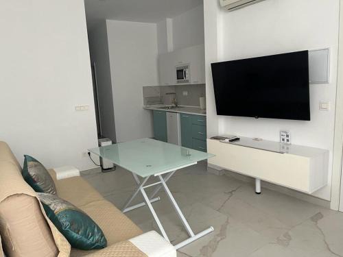 La Catedral Apartment | Casa Puerta de Almodovar