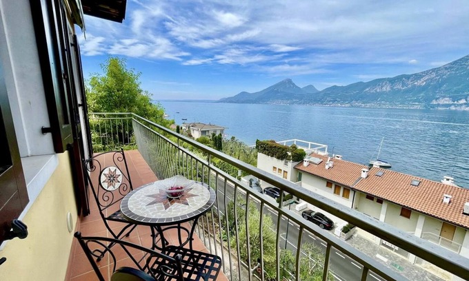 Brenzone sul Garda Apartment | Casa Ré - Apartment with beautiful lake view.