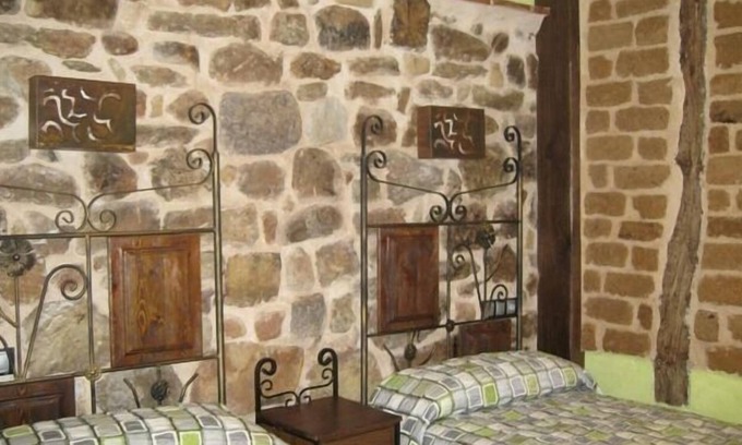 Salas de los Infantes Cottage | Casa Rural La Botería for 13 people