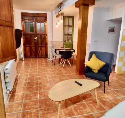 Letur Apartment | Casa rural Almazara