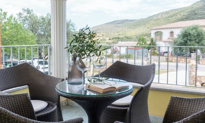 Schifoni Apartment | Casa San Pietro - Two Bedroom Apartment, Sleeps 4