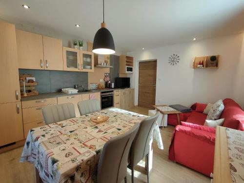 San Giovanni di Fassa Apartment | Casa Sara