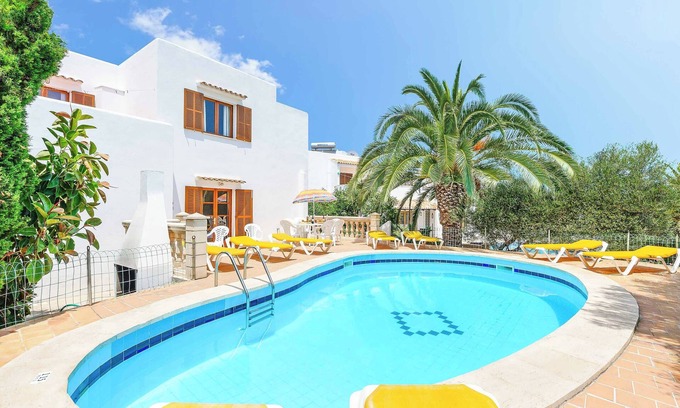 Cala d'Or Villa | Casa Sebastiana - Six Bedroom Villa, Sleeps 12