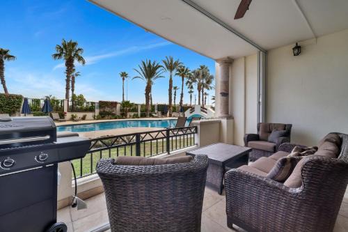 El Medano Ejidal Apartment | Casa Sirena- Secure & Private Poolside Retreat