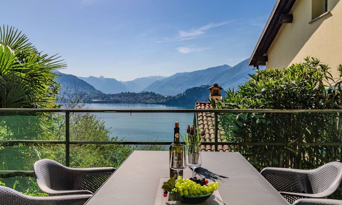 Fiumelatte Apartment | Casa sul Lario by Interhome