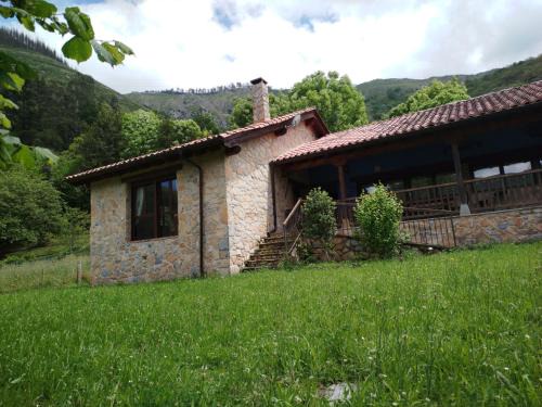 Tornin Apartment | Casa Trasgu de Tornín-Cangas de Onís- Enjoy life in Asturias