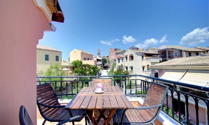 Potamos Apartment | Casa Tzos - a restored countryside house with private garage and a garden